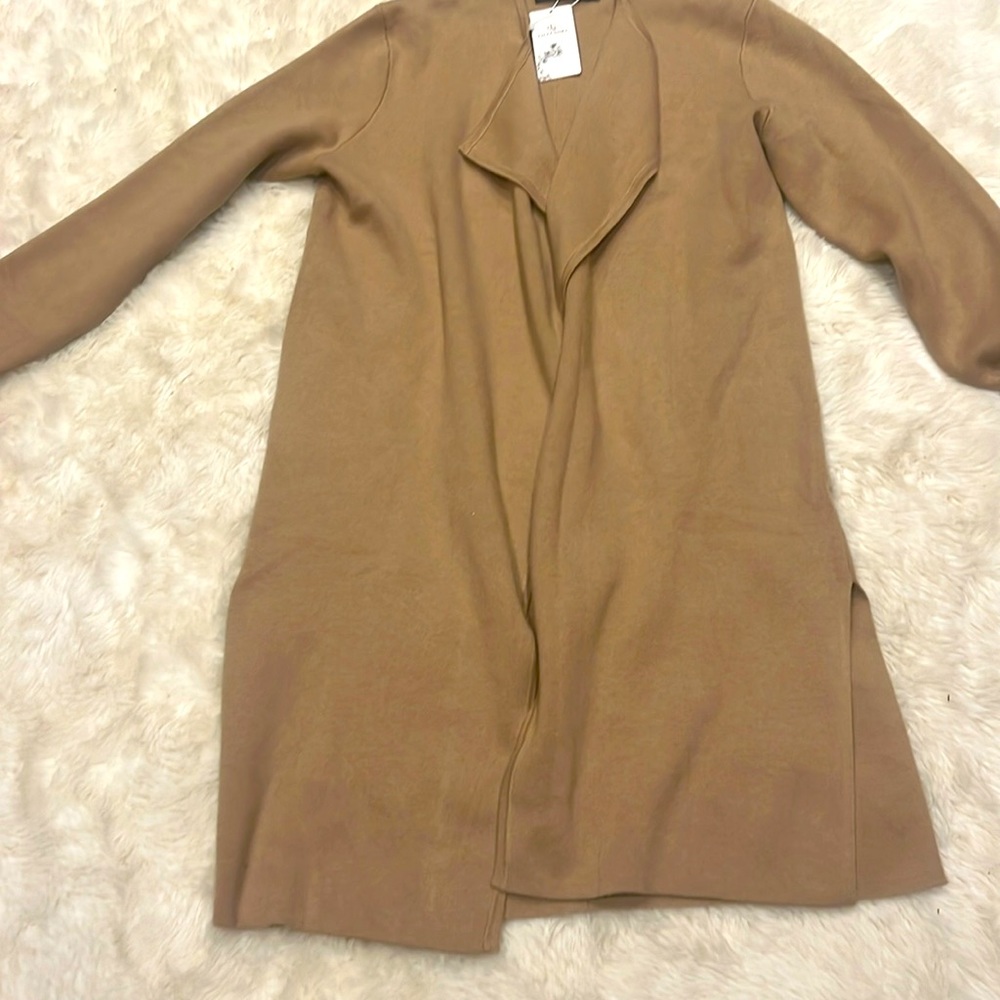 Illusory small sweater